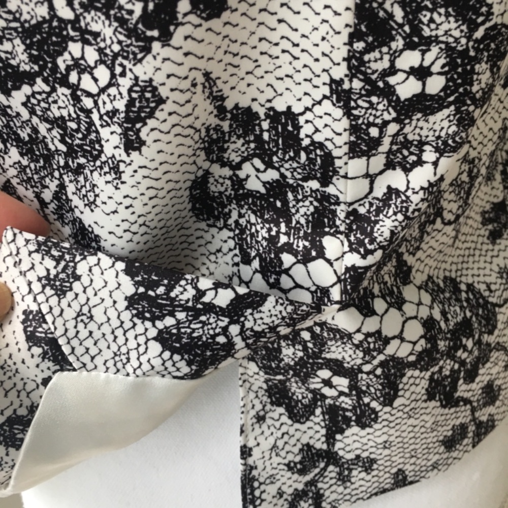 $250 THE LIMITED SCANDAL COLLECTION SIZR XS - Picture 5 of 13